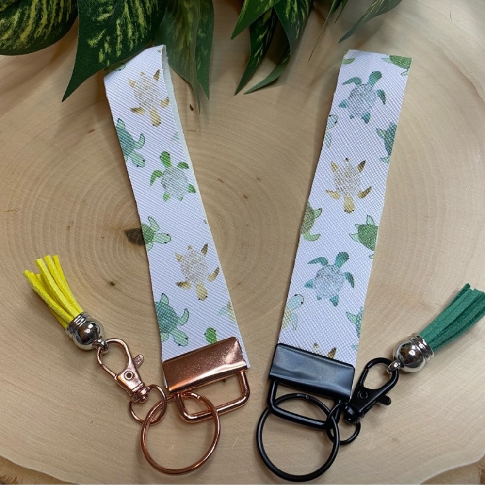 Green & Gold Sea Turtles Keychain Wristlet (price is for 1)